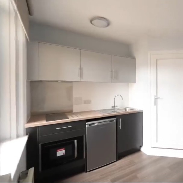 Screenshot_20230927_213311_LinkedIn - Copy - Copy